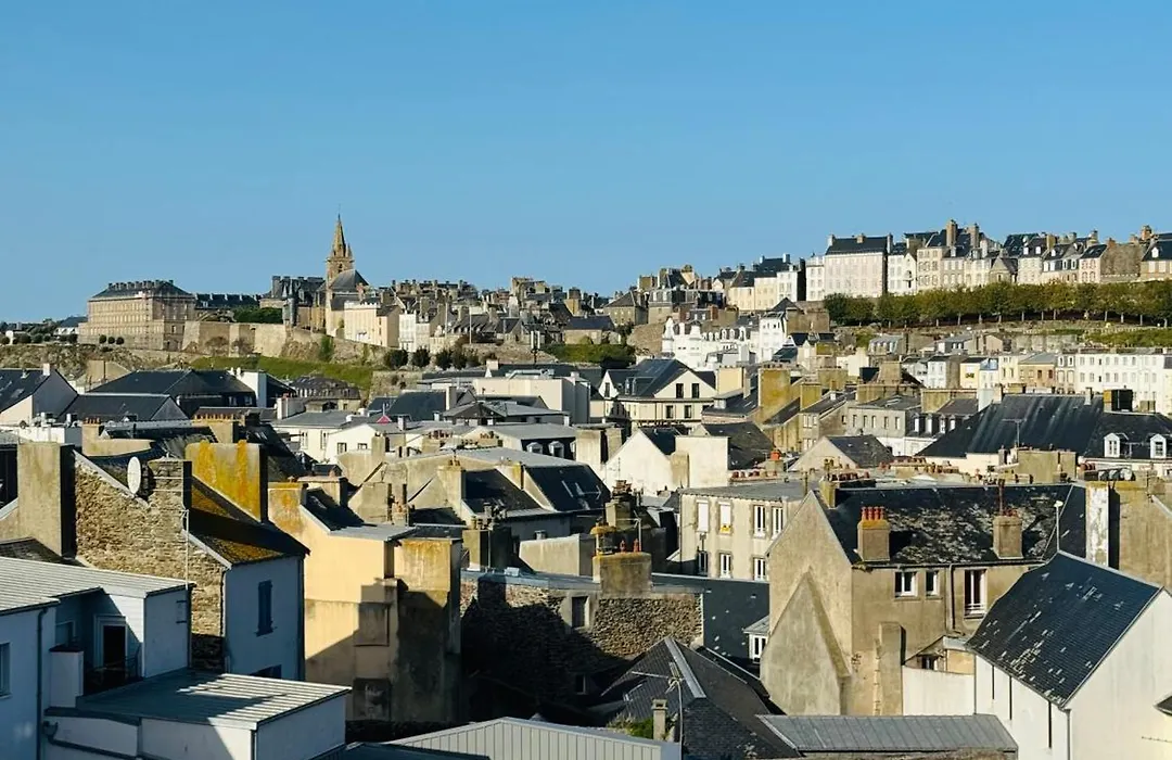 Location Granville - Remparts de la Hauteville-1