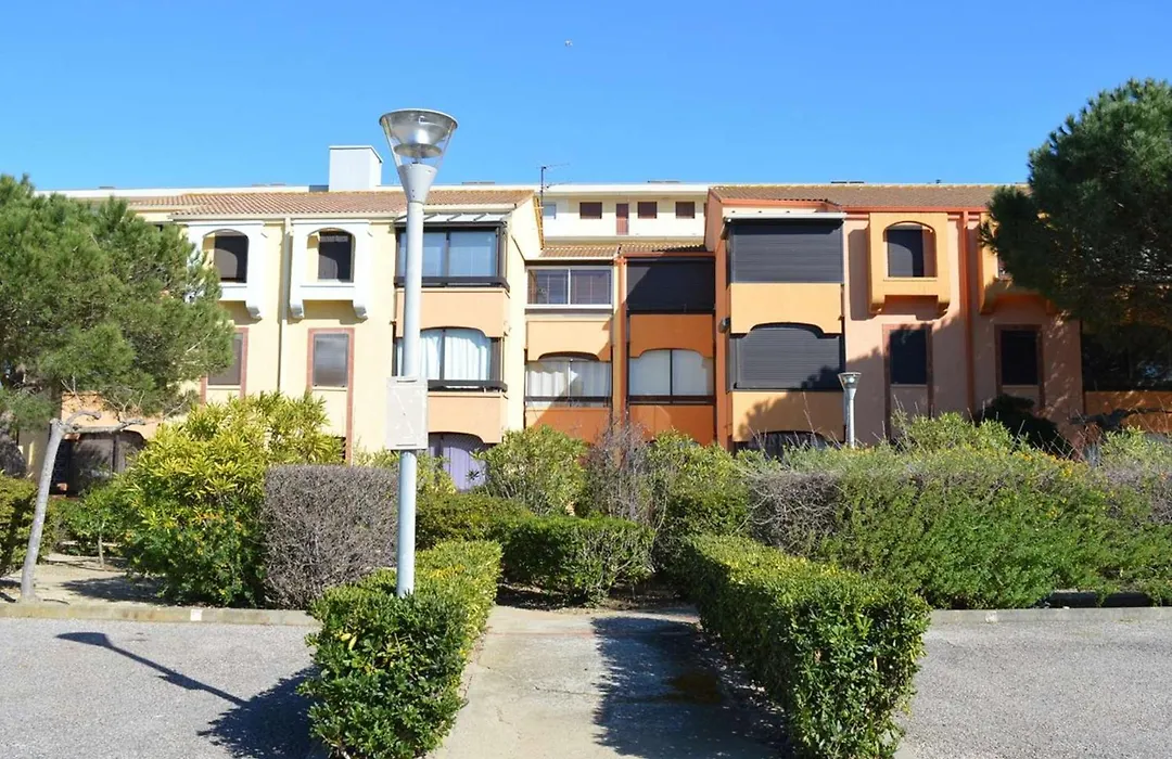 Appartement 2 pièces avec terrasse, parking, proche plage et centre - FR-1-225D-179-1
