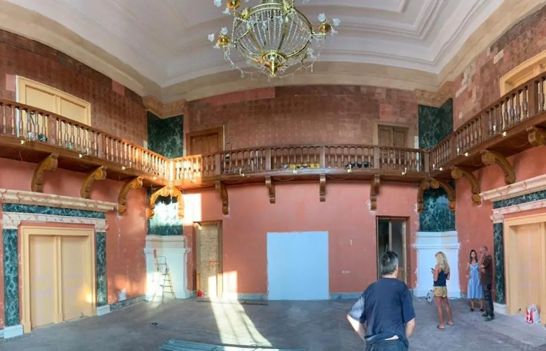 PALAIS LUMIERE : la Chambre Blanche-1