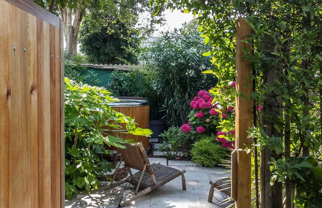Escale Rochelaise B&B, SPA bain nordique et sauna tonneau-1