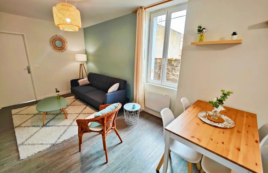 2en1 9 Personnes Max Stationnement proche&gratuit Wifi-1