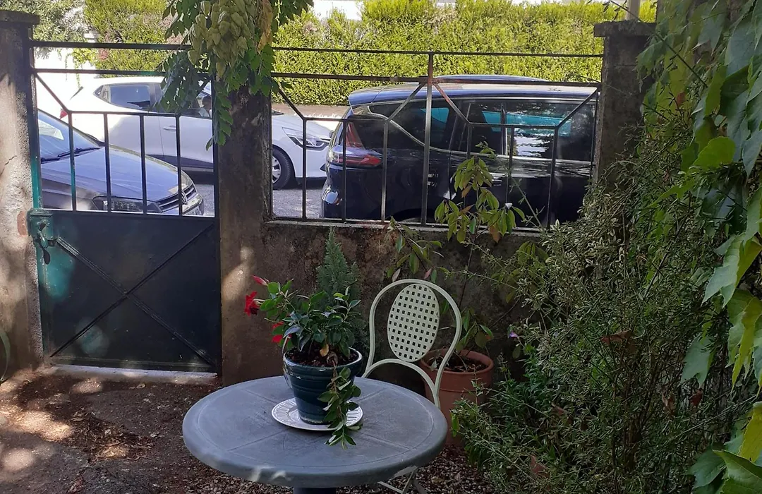 CHARMANT APPARTEMENT à 150 M des THERMES et du CENTRE VILLE-1