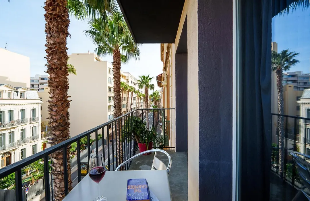 Nyx Boutique Hotel-1