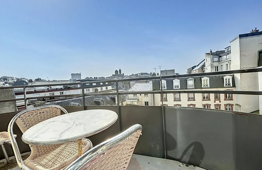 Studio Avec Balcon Et Parking A 50M De La Plage, Centre De Granville - Fr-1-361-337-1