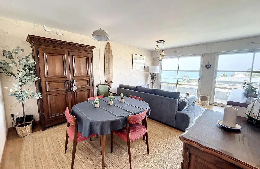 Appartement 2 chambres près de la plage avec balcon, ascenseur, garage et Wi-Fi gratuit - FR-1-361-487-1