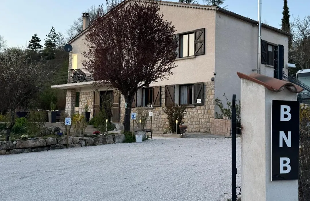 BNB Castellane Chambre d'Hotes B&B-1