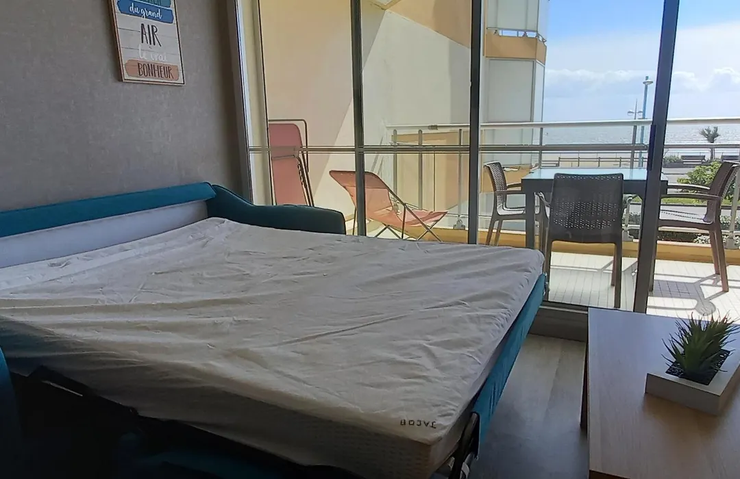 Appartement 1 Chambre Face A La Mer Avec Balcon, Wifi Et Parking Prive A Saint Jean De Monts - Fr-1-323-255-1