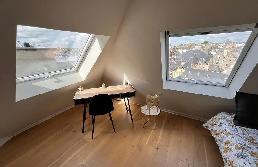 LE NID DES QUAIS - Vue Panoramique au cœur de la ville - Wifi - Entrée autonome-1