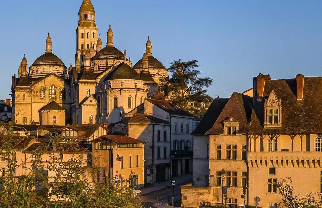GITE urbain Logis du puy ST FRONTPERIGUEUX-1