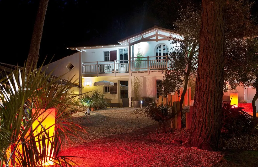 Hôtel Les Prateaux-1