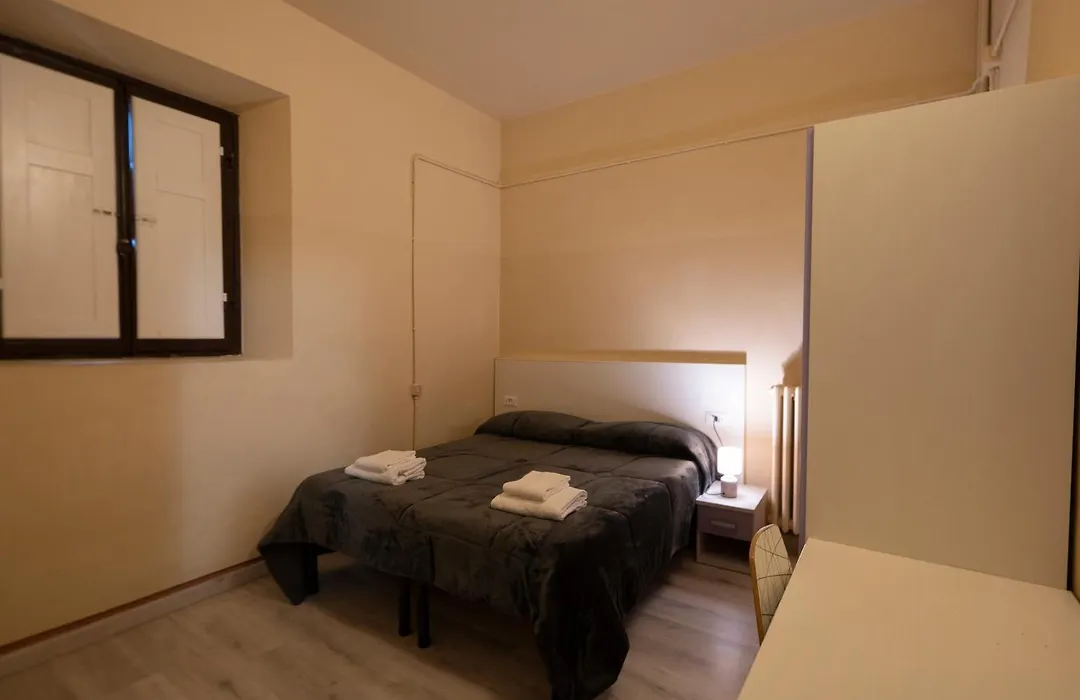 Hotel & Hostel 7-1