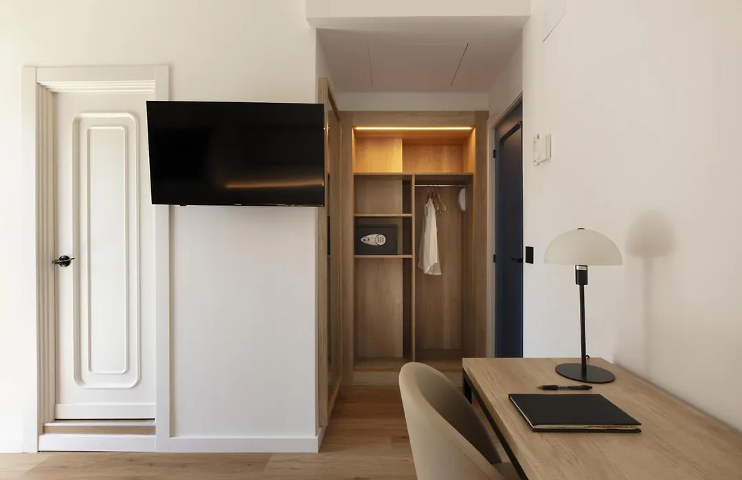 Hotel Rovira-1