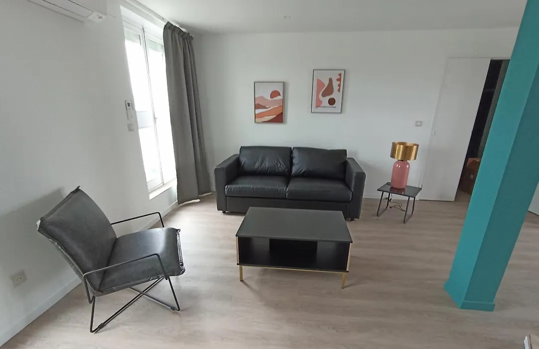 Hotel de Champagne-1