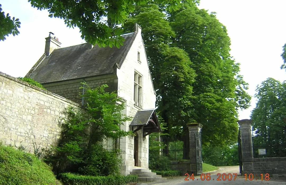 Aux grilles du Château de Saint-Aignan, à 2km de Beauval, les maisons de Sidonie et Léonard-1