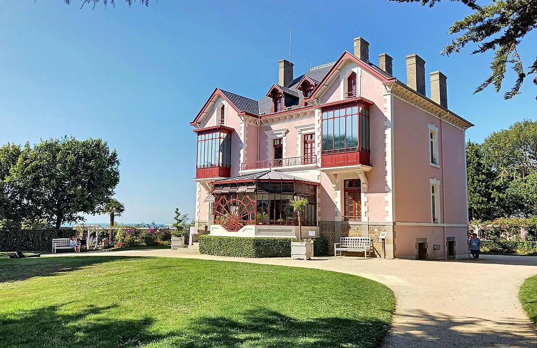 Bel Appartement 1 Chambre Avec Balcon Et Vue Mer A Granville - Fr-1-361-440-1