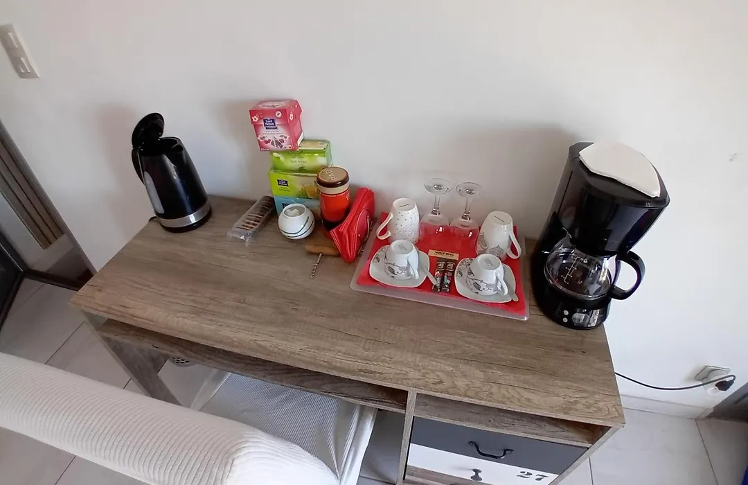 Charmante chambre avec vue mer - parking gratuit-1