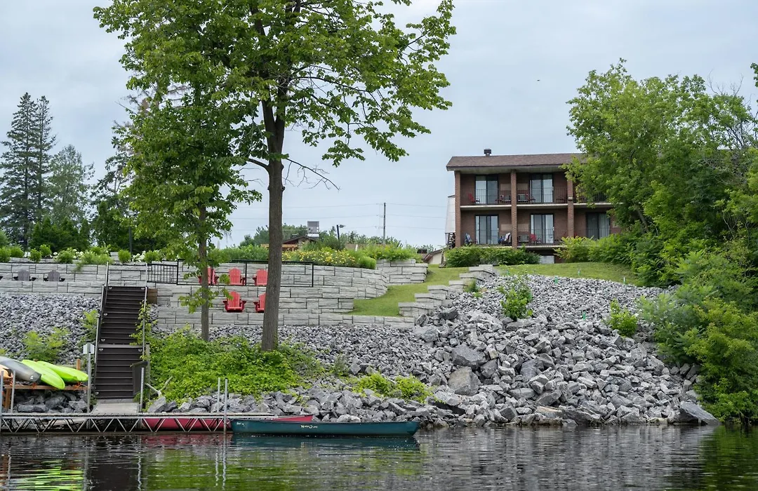 Ramada By Wyndham Ottawa On The Rideau-1