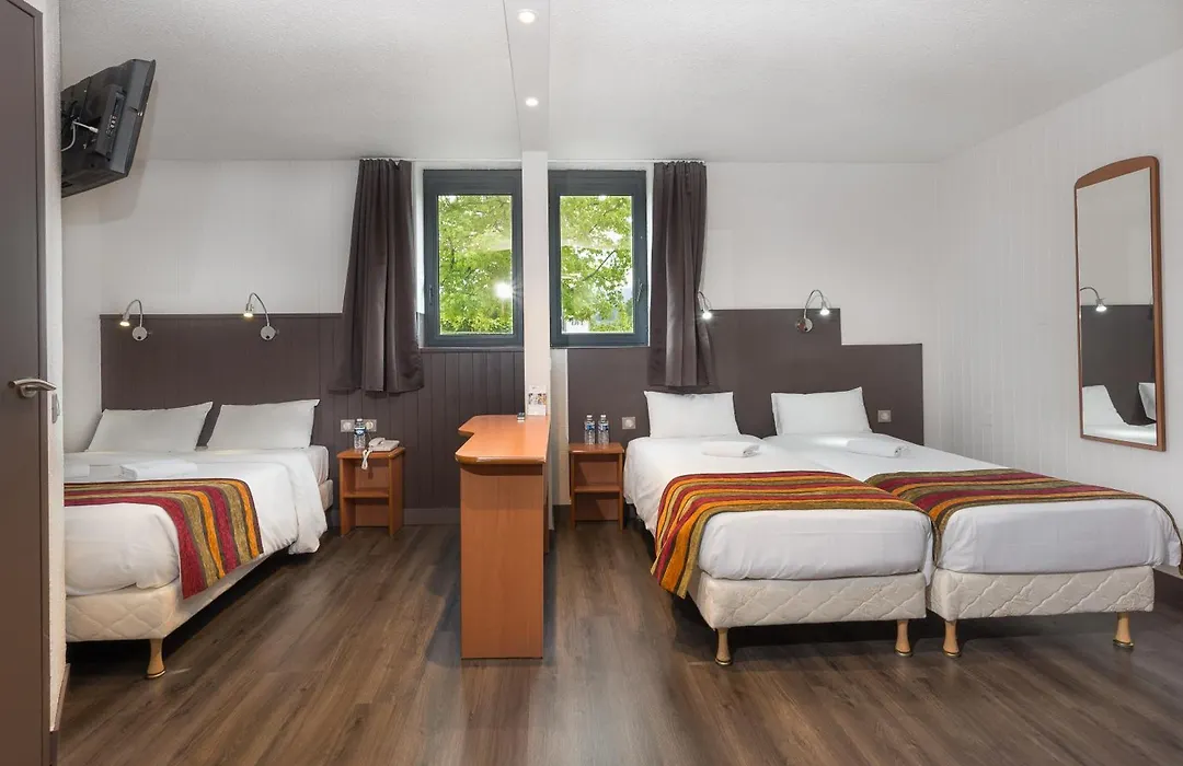 Brit Hotel Chambery-1