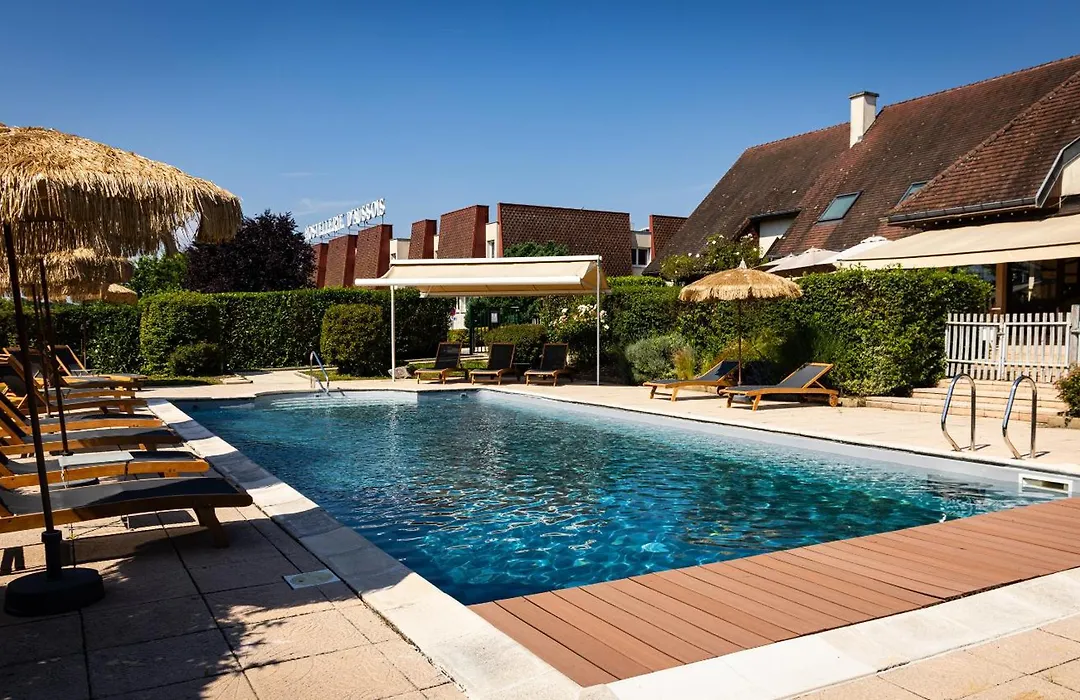 Logis Hostellerie D'Aussois-1