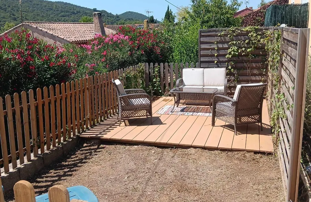 Loue maison de village à Hyères/ les Borrels-1