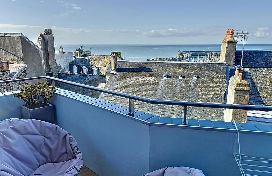 Appartement lumineux avec ascenseur, balcon et wifi gratuit à Granville - FR-1-361-123-1