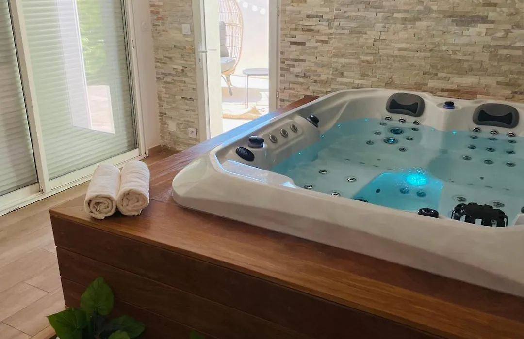 Honey Spa-1