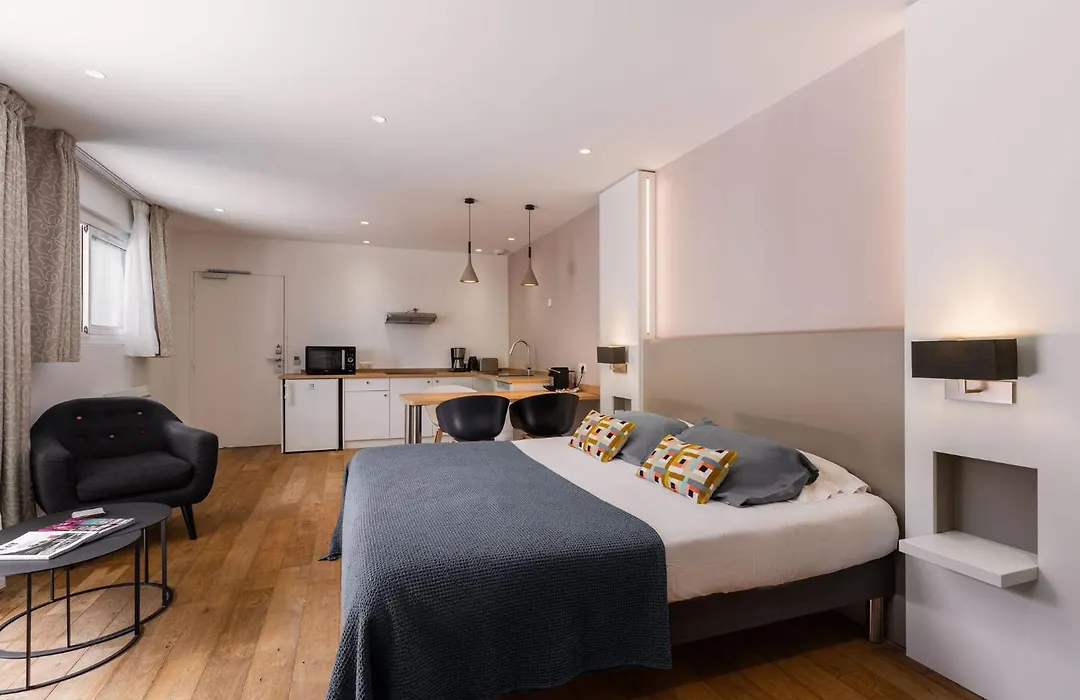 Cit'Hotel Le Cornouaille Hotel-1