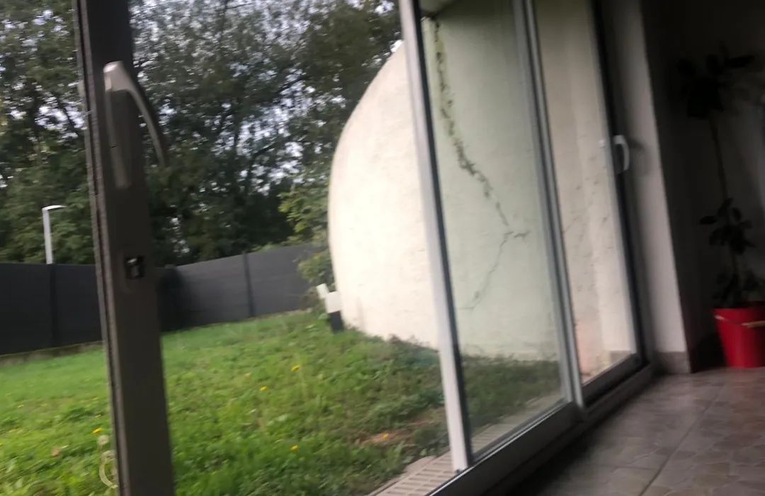 Appartement Donnant Sur Jardin Avec Terrasse.-1