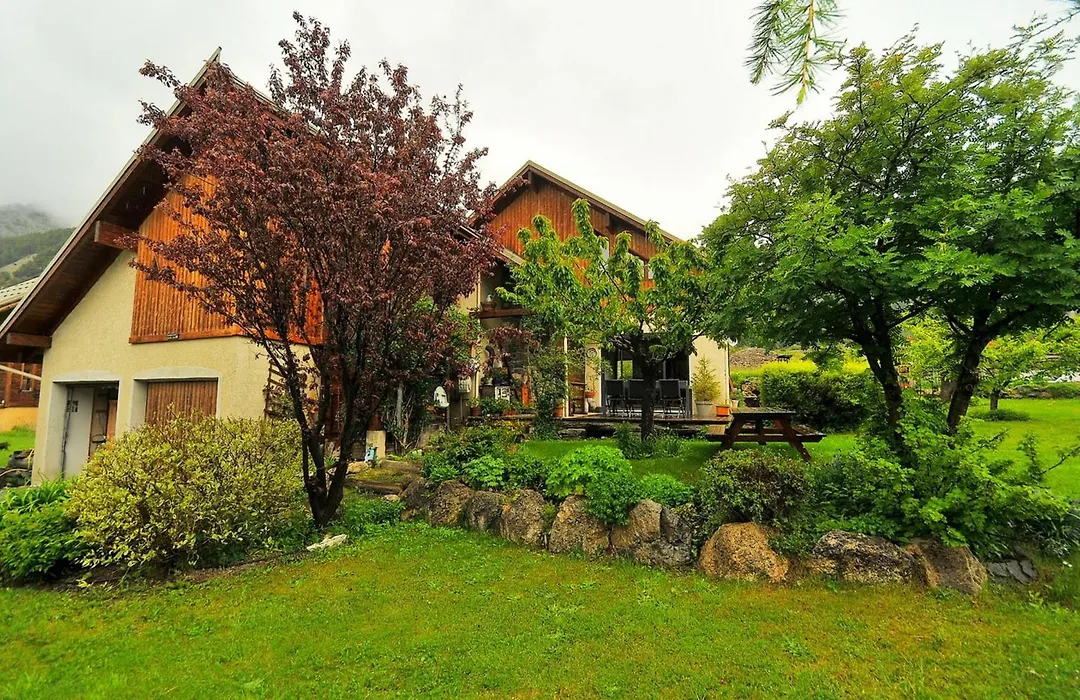 Le Pied Des Thures - Family Chalet To Host Memorable Moments!-1
