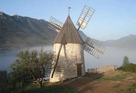 Écurie De Cucugnan-1