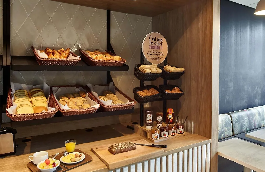 B&B HOTEL Paris Roissy CDG Aéroport-1