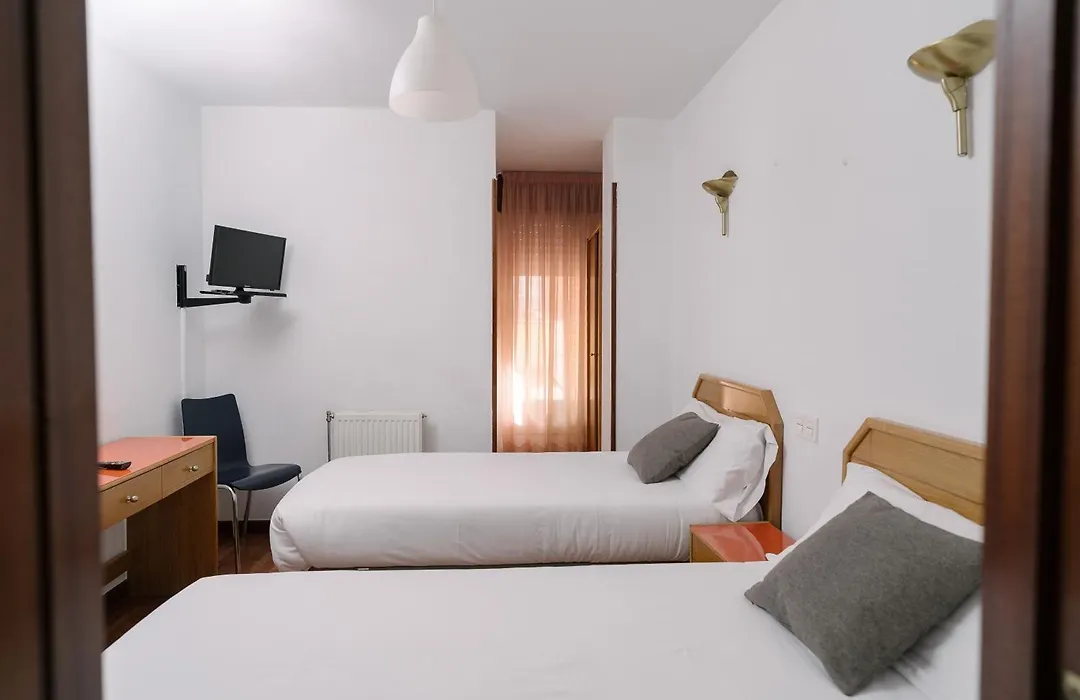 Hostal Arlanzon-1