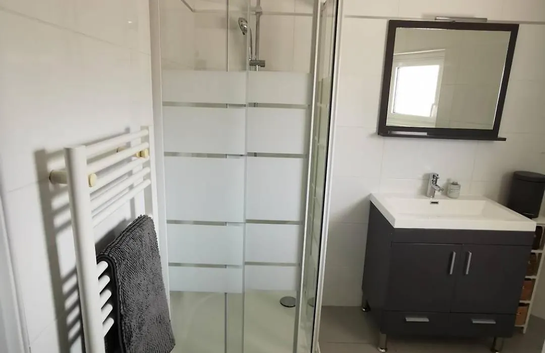 AS18656 - Grand studio vue mer, direct sur plage avec parking privé-1