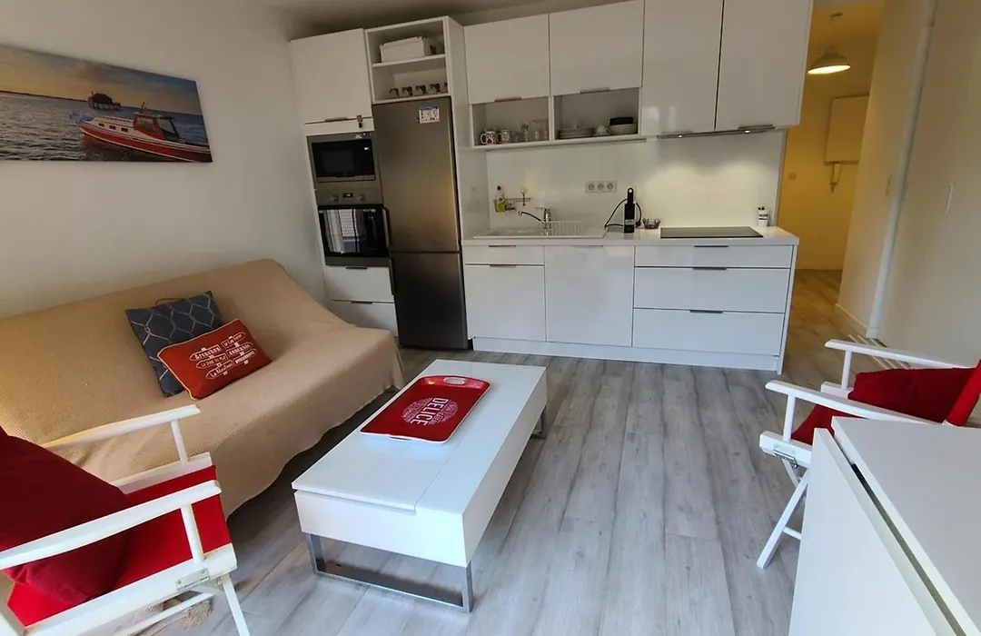 Residence Near The Beach 31 M With Balconypool-1