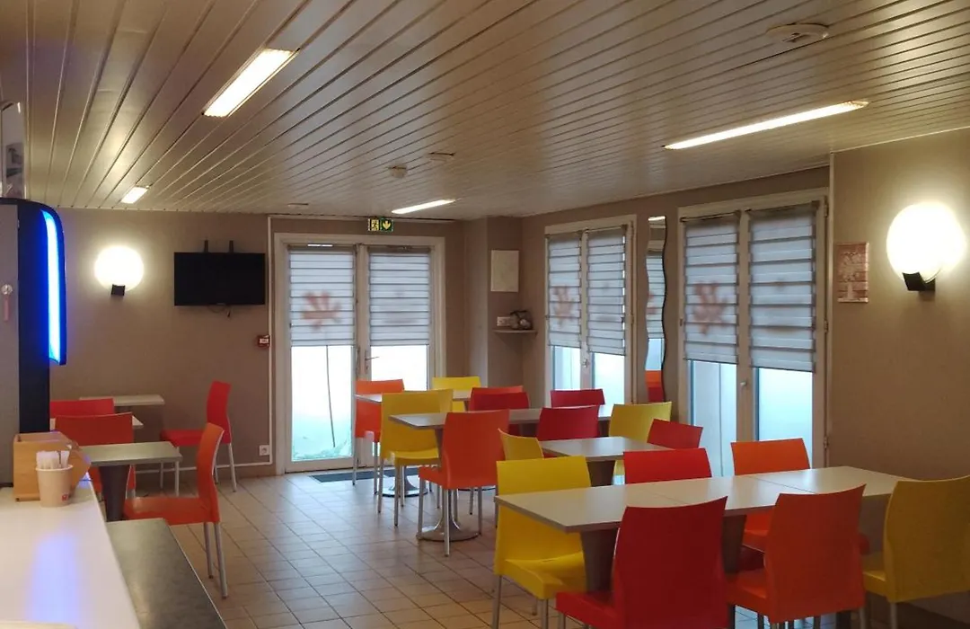 Premiere Classe Niort Est - Chauray-1