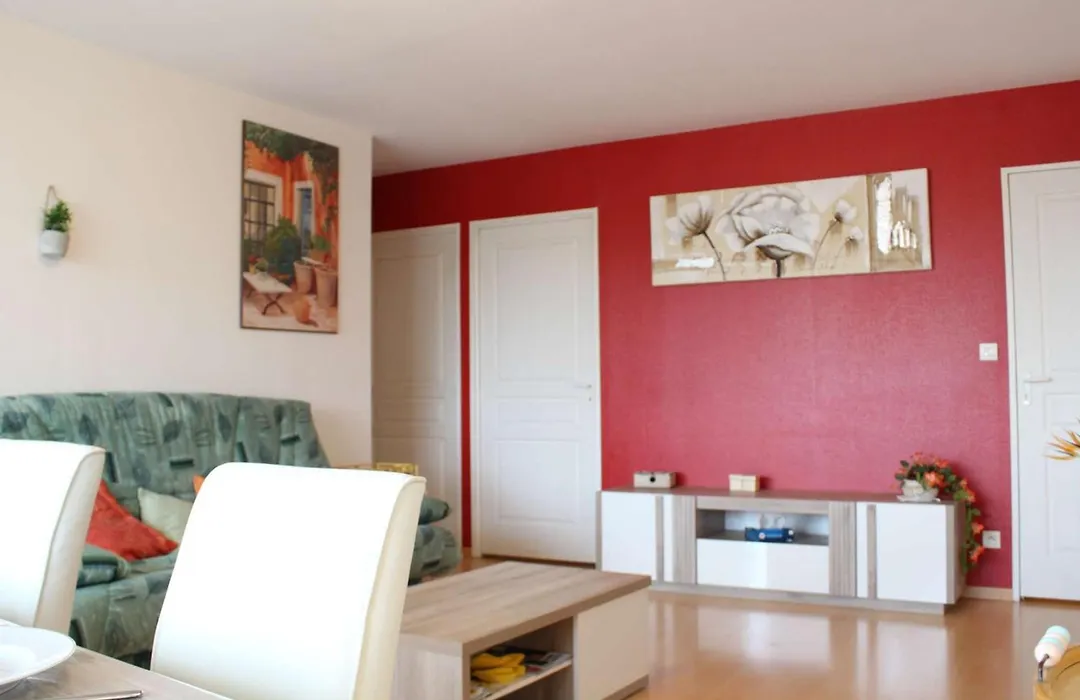 Appartement 3 Pieces Avec Balcon A 20 Min Du Centre De La Rochelle, Proche Plage Et Cinema - Fr-1-246-553-1