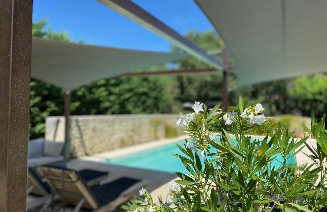 Mas Oréa côté piscine-1