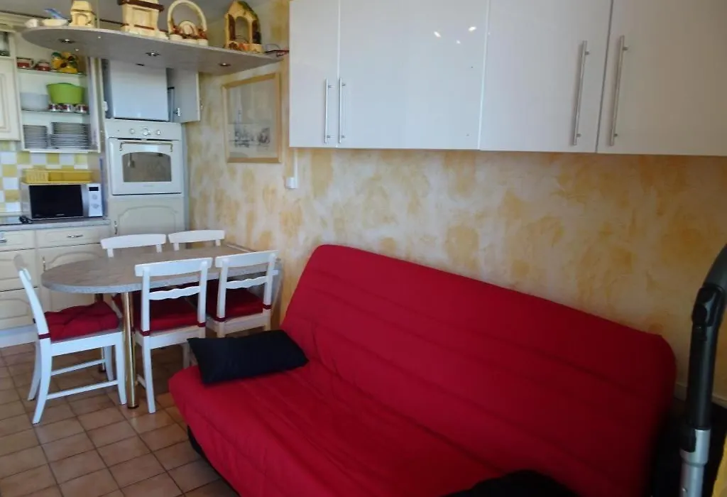 Port Leucate F2 rdc plage 10 mètres, 25 m2, 5 personnes-1