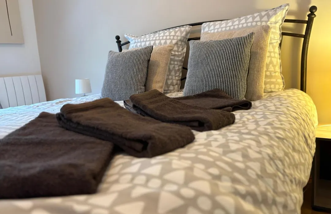 Parking privé gratuit, balcon, 2 chambres-1