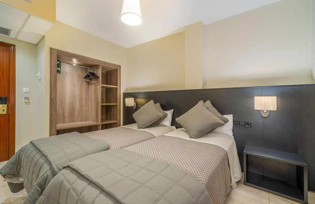 Hotel Montmar-1