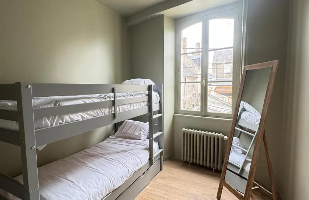 Maison de Beaugency centre boîte à clefs vélos dans la maison-1