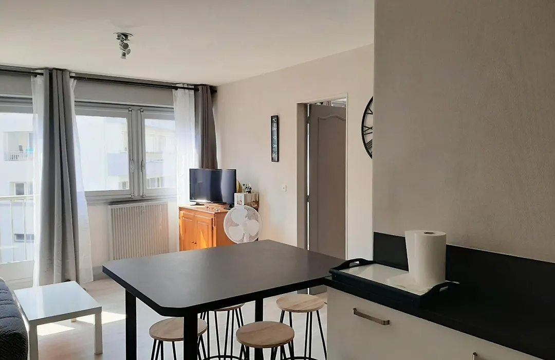 Appartement Confortable En Plein Centre De Saint-Jean-De-Luz, A Deux Pas De La Plage Et Des Commerces - Fr-1-239-586-1