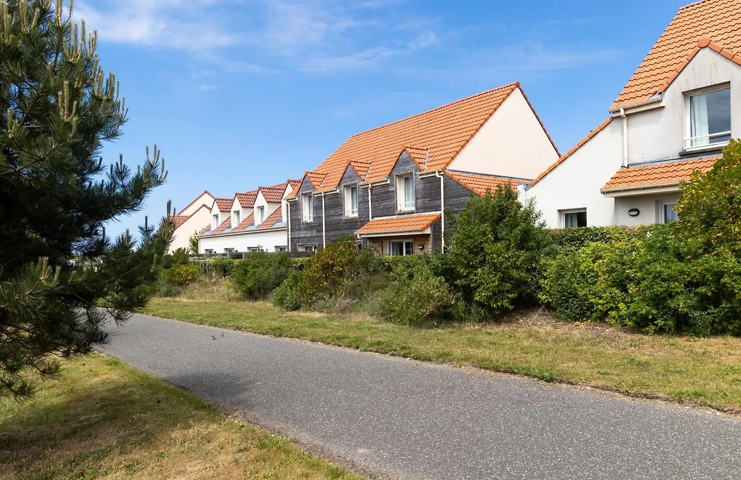 Résidence Odalys Les Villas de la Baie-1