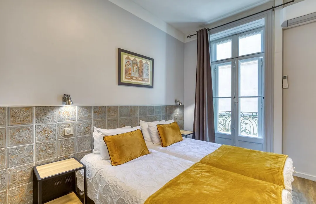 Hôtel Mistral Saint Roch-1