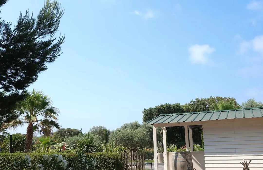 Les Lodges Saint Pierre-1
