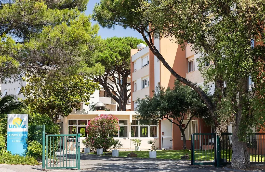 Hotel Club Le Capet-1