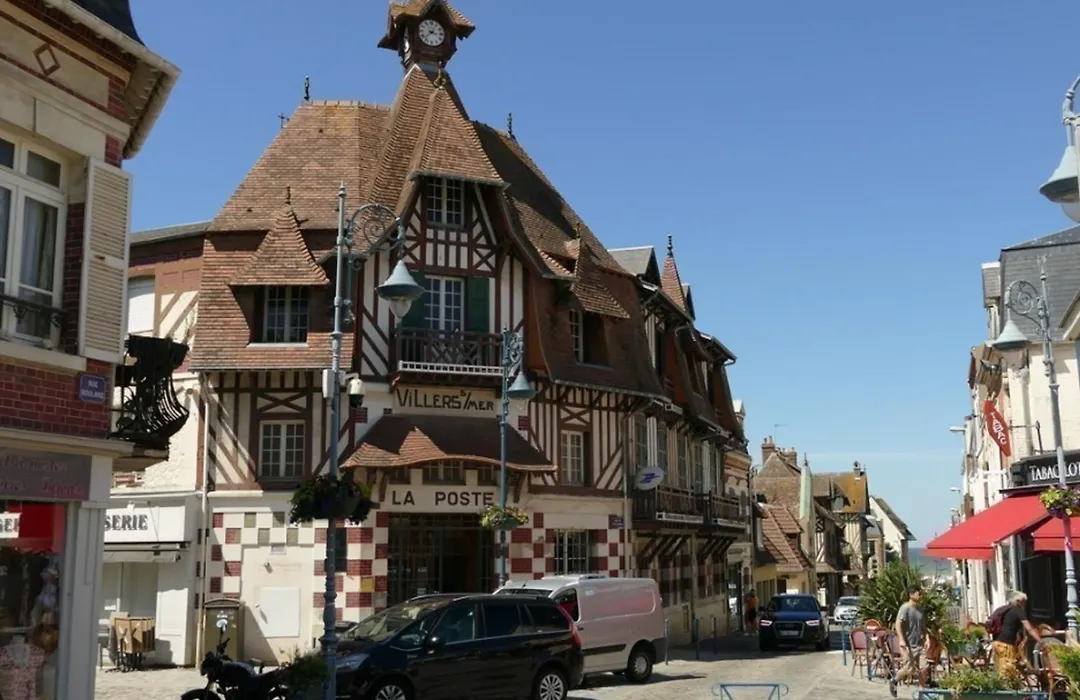 Grand studio familial avec balcon et parking à Villers-sur-Mer - FR-1-712-2-1