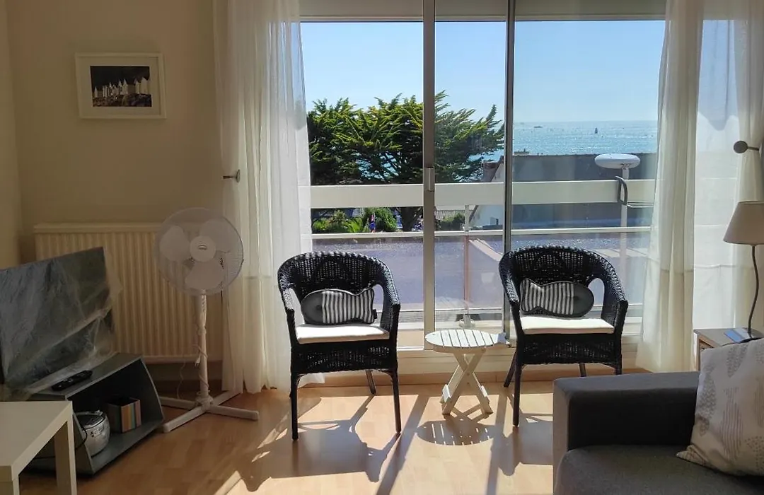 Studio avec vue sur mer à Granville. Plage à 3 min-1