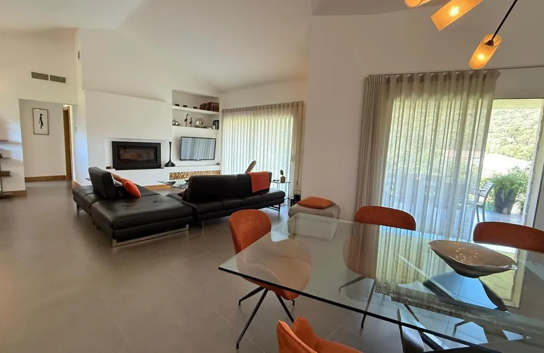 Villa Riviera-1
