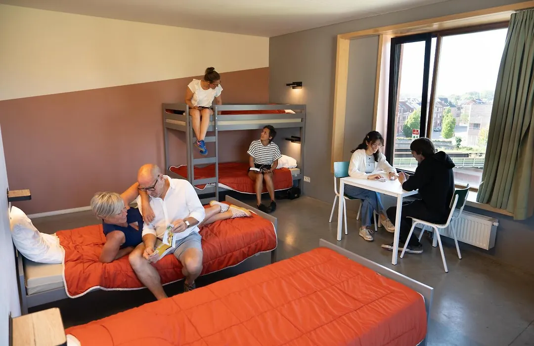 Hostel Groeninghe-1